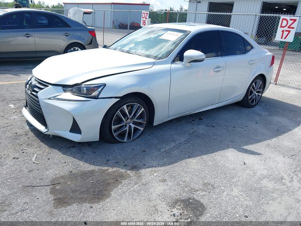2018 LEXUS IS 300