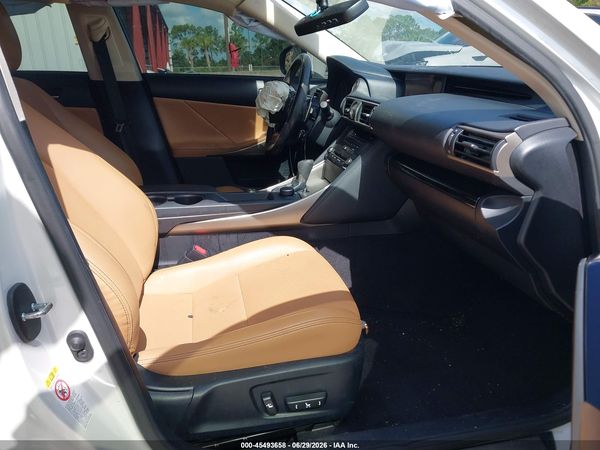 2018 LEXUS IS 300