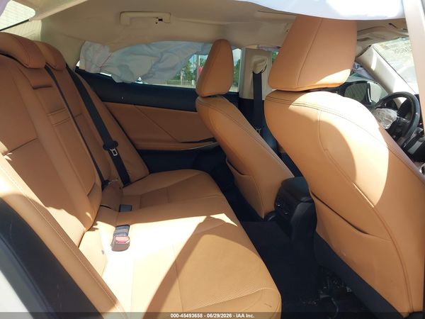 2018 LEXUS IS 300