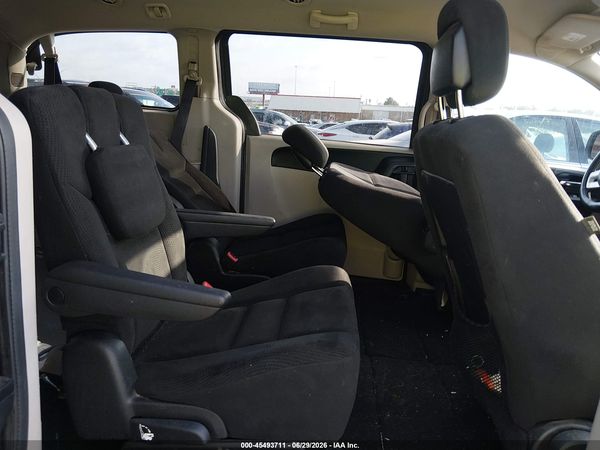 2015 DODGE GRAND CARAVAN SE — I8