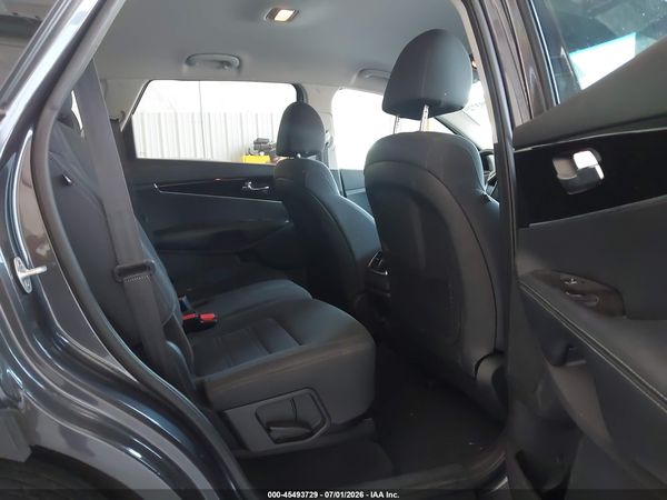2019 KIA SORENTO 2.4L LX