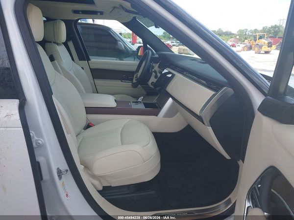 2025 LAND ROVER RANGE ROVER P400 SE 7 SEAT