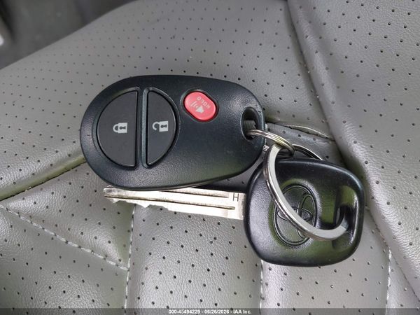 2019 TOYOTA SIENNA L 7 PASSENGER