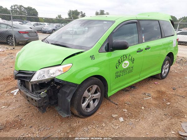 2019 TOYOTA SIENNA L 7 PASSENGER