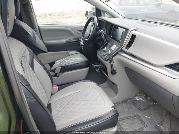 2019 TOYOTA SIENNA L 7 PASSENGER