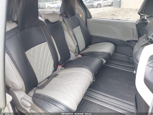 2019 TOYOTA SIENNA L 7 PASSENGER