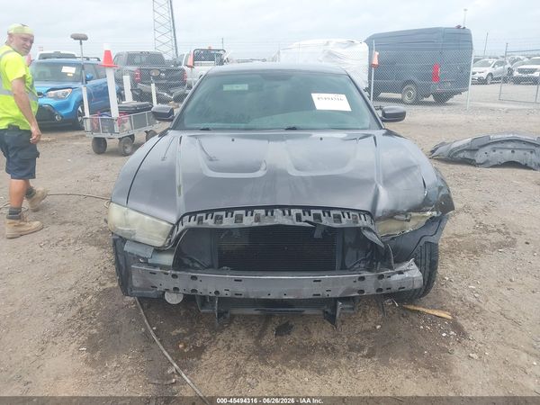 2014 DODGE CHARGER SE