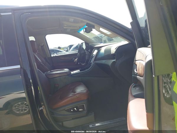 2016 CADILLAC ESCALADE ESV LUXURY COLLECTION