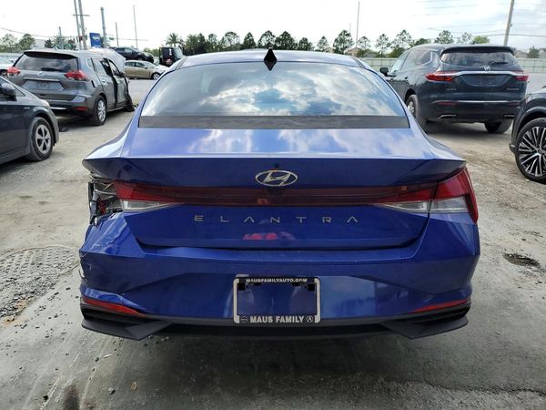 2022 HYUNDAI ELANTRA