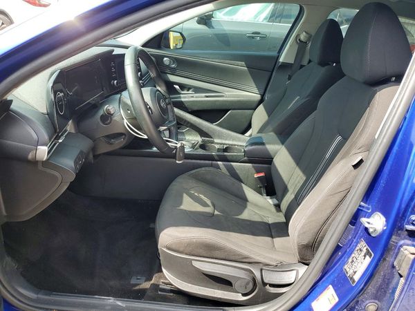 2022 HYUNDAI ELANTRA