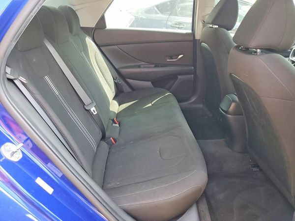 2022 HYUNDAI ELANTRA