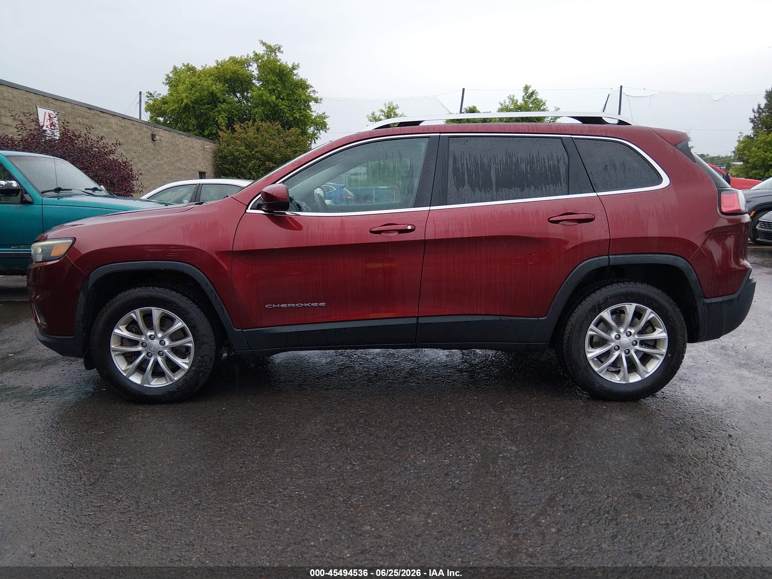 2019 JEEP CHEROKEE LATITUDE 4X4