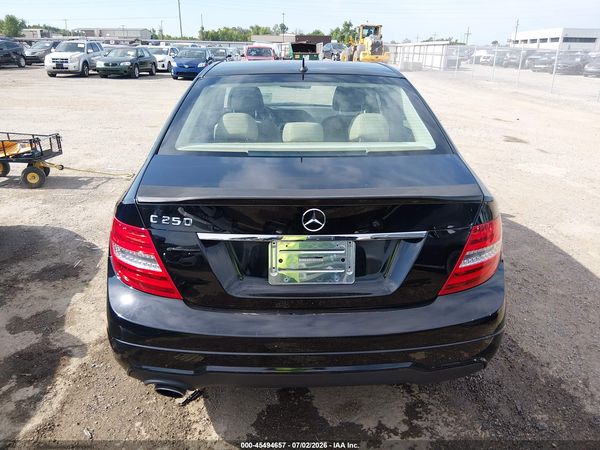 2014 MERCEDES-BENZ C 250 SPORT