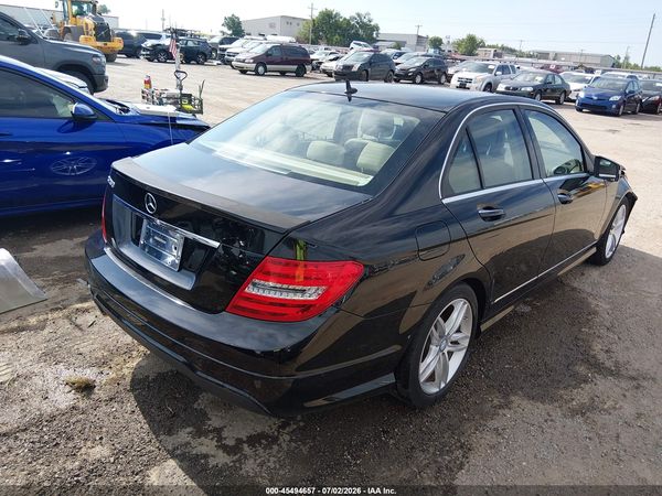 2014 MERCEDES-BENZ C 250 SPORT