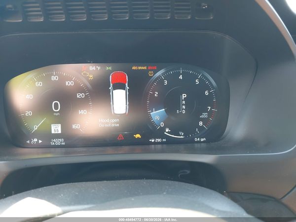 2017 VOLVO XC90 T6 MOMENTUM