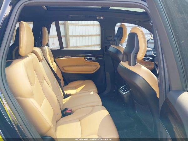 2017 VOLVO XC90 T6 MOMENTUM