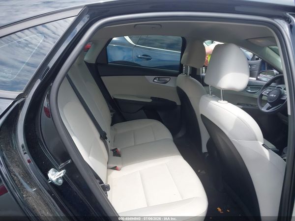 2023 KIA FORTE LXS