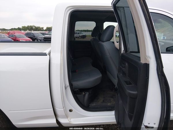 2017 RAM 1500 TRADESMAN  4X4 6'4 BOX