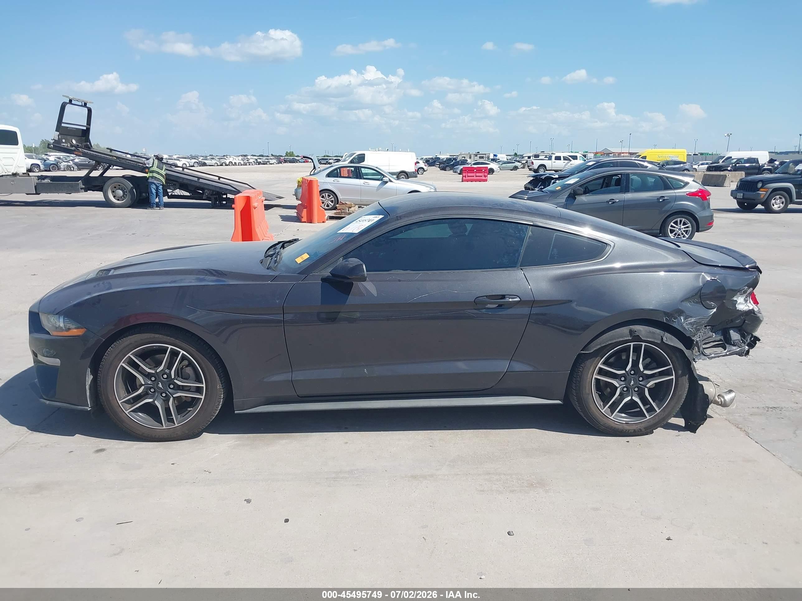 2022 FORD MUSTANG