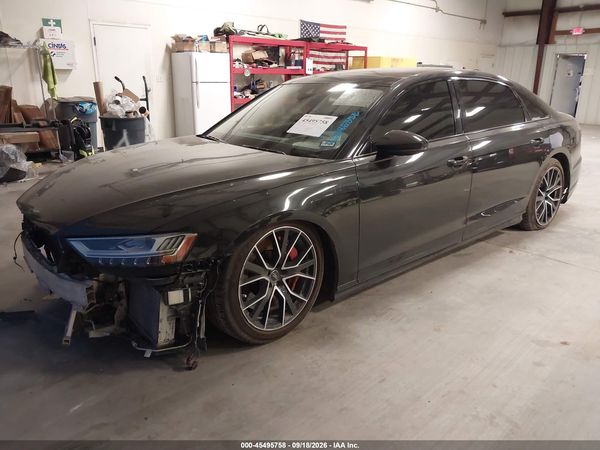 2020 AUDI S8 — I2