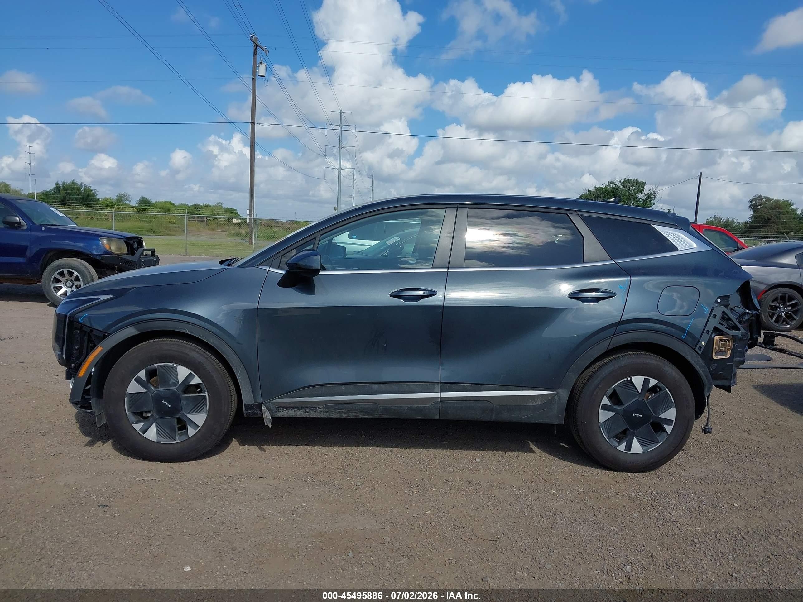 2026 KIA SPORTAGE HYBRID LX