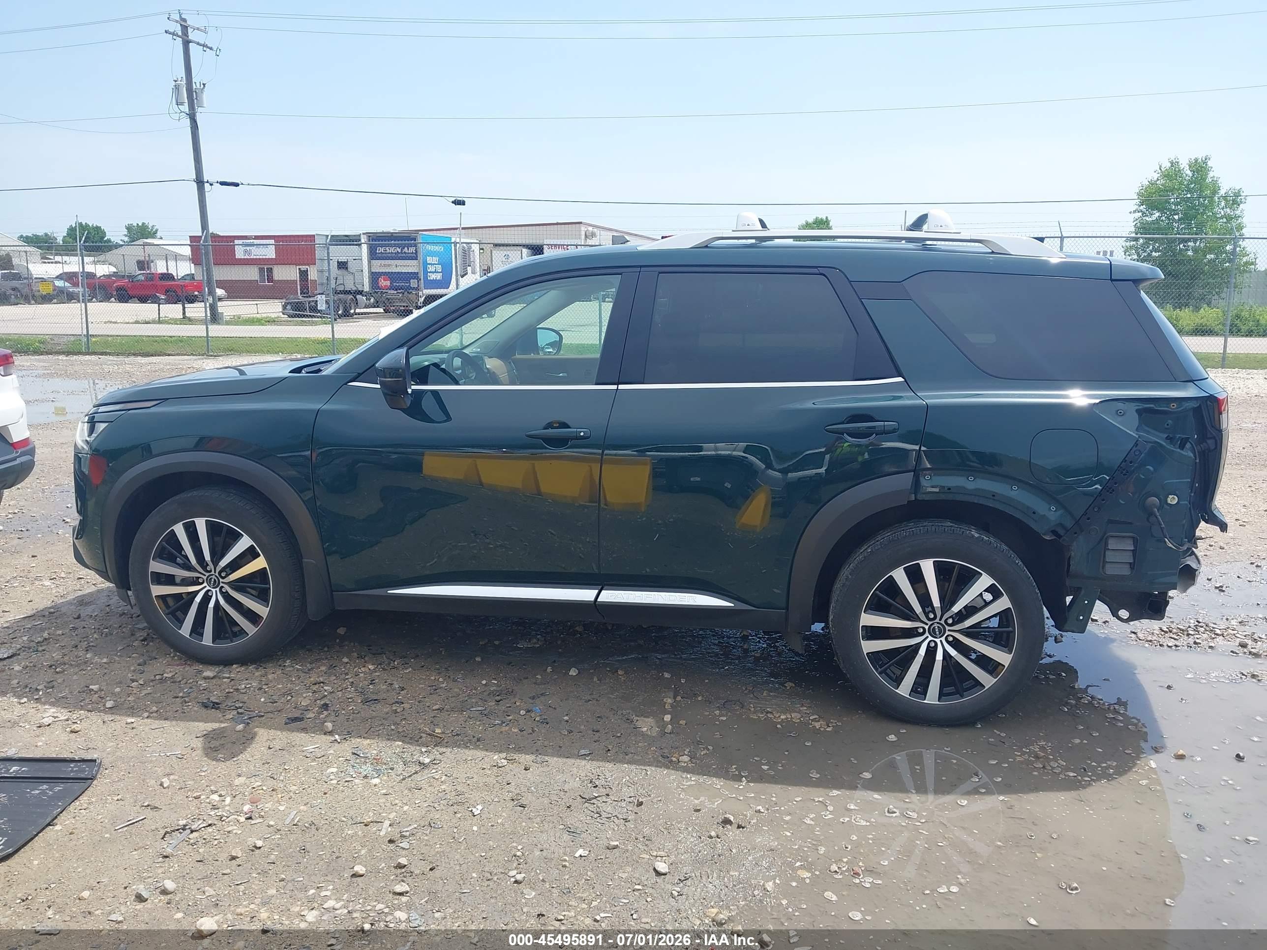 2024 NISSAN PATHFINDER PLATINUM 4WD