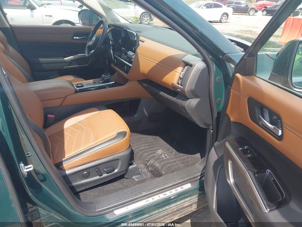 2024 NISSAN PATHFINDER PLATINUM 4WD