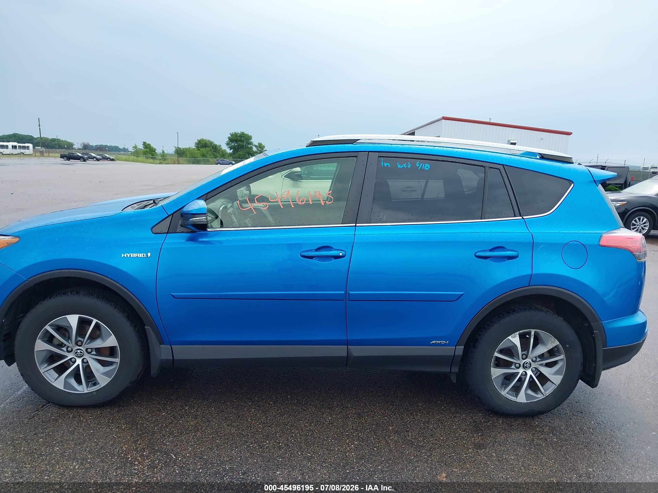2018 TOYOTA RAV4 HYBRID XLE