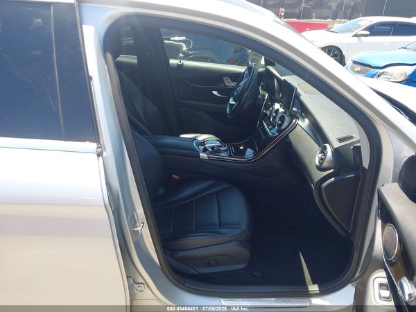 2016 MERCEDES-BENZ GLC 300 GLC300