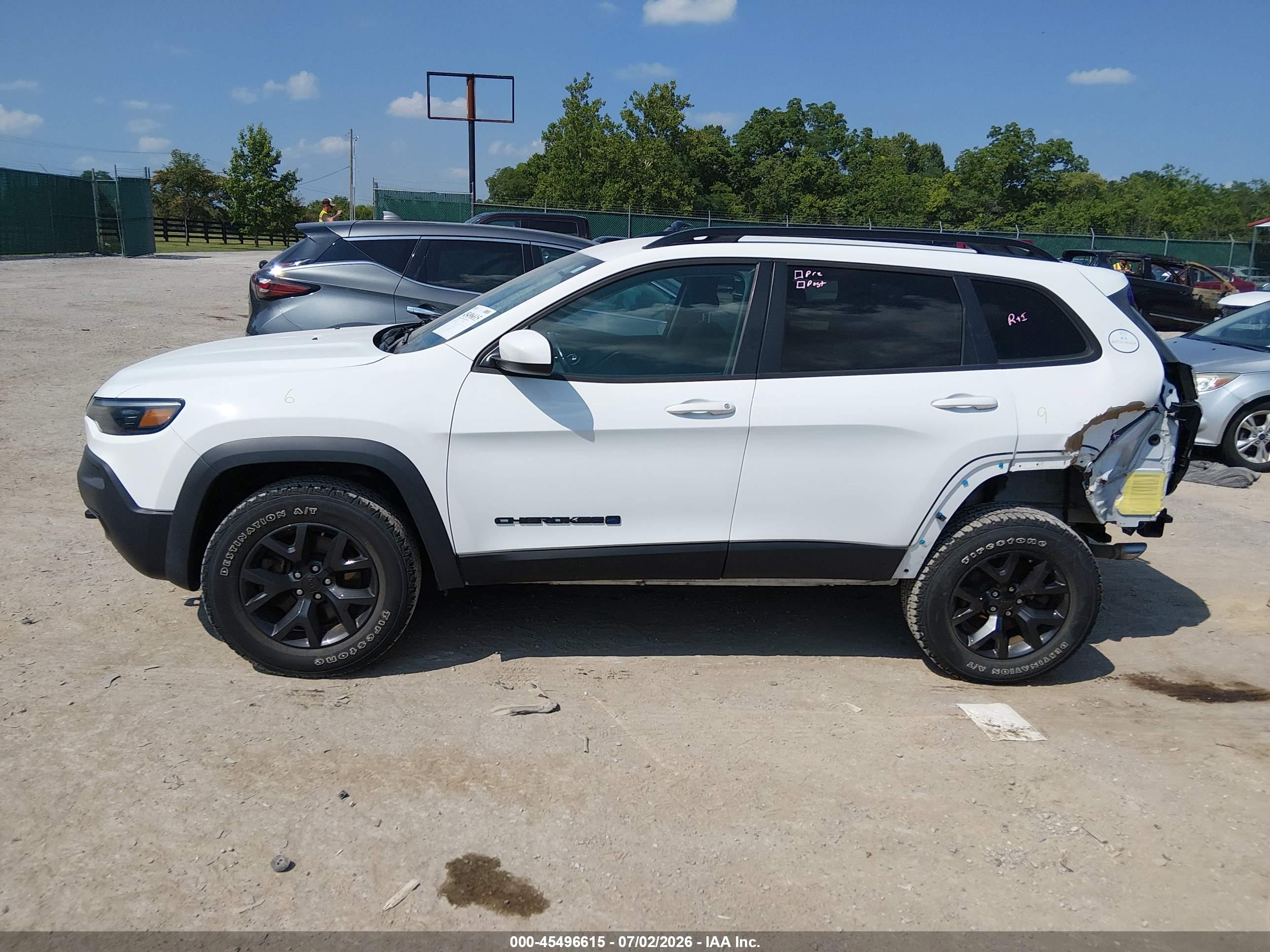 2019 JEEP CHEROKEE UPLAND 4X4