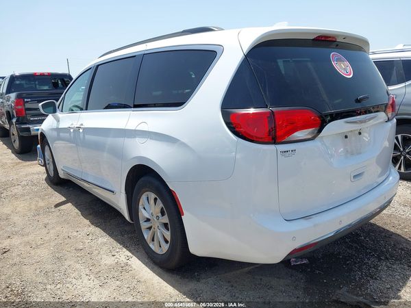 2017 CHRYSLER PACIFICA TOURING-L — I3