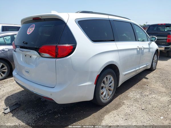 2017 CHRYSLER PACIFICA — I4