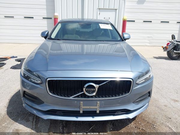 2017 VOLVO S90 T6 MOMENTUM
