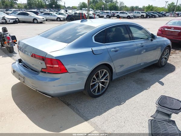 2017 VOLVO S90 T6 MOMENTUM