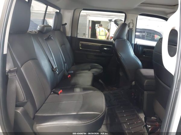 2018 RAM 1500 NIGHT  4X4 5'7 BOX