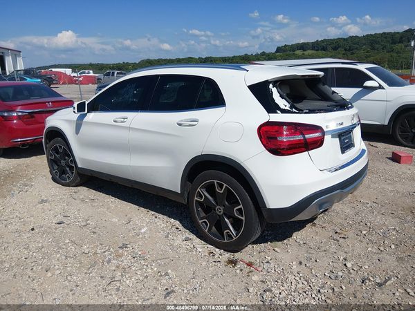 2018 MERCEDES-BENZ GLA 250 4MATIC