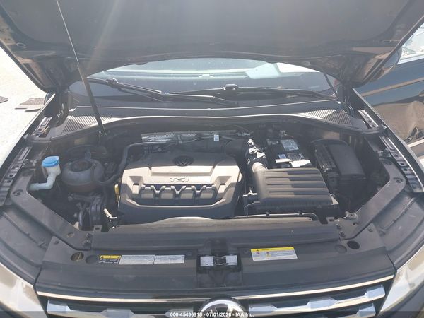 2021 VOLKSWAGEN TIGUAN — I10