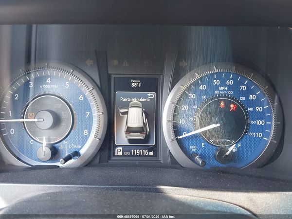 2017 TOYOTA SIENNA XLE 8 PASSENGER — I7