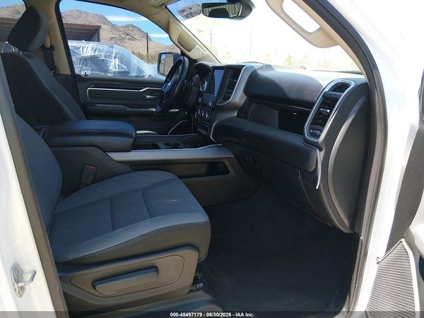 2020 RAM 1500 BIG HORN  4X4 6'4 BOX