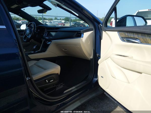 2017 CADILLAC XT5 STANDARD