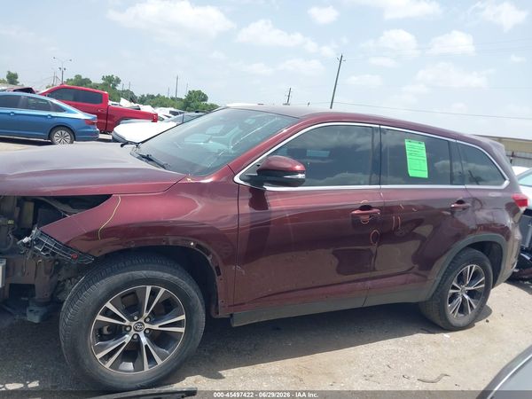 2019 TOYOTA HIGHLANDER LE