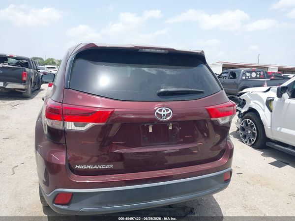 2019 TOYOTA HIGHLANDER LE