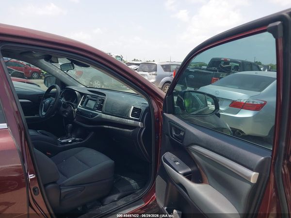 2019 TOYOTA HIGHLANDER LE