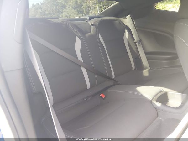 2018 CHEVROLET CAMARO 1LT — I8