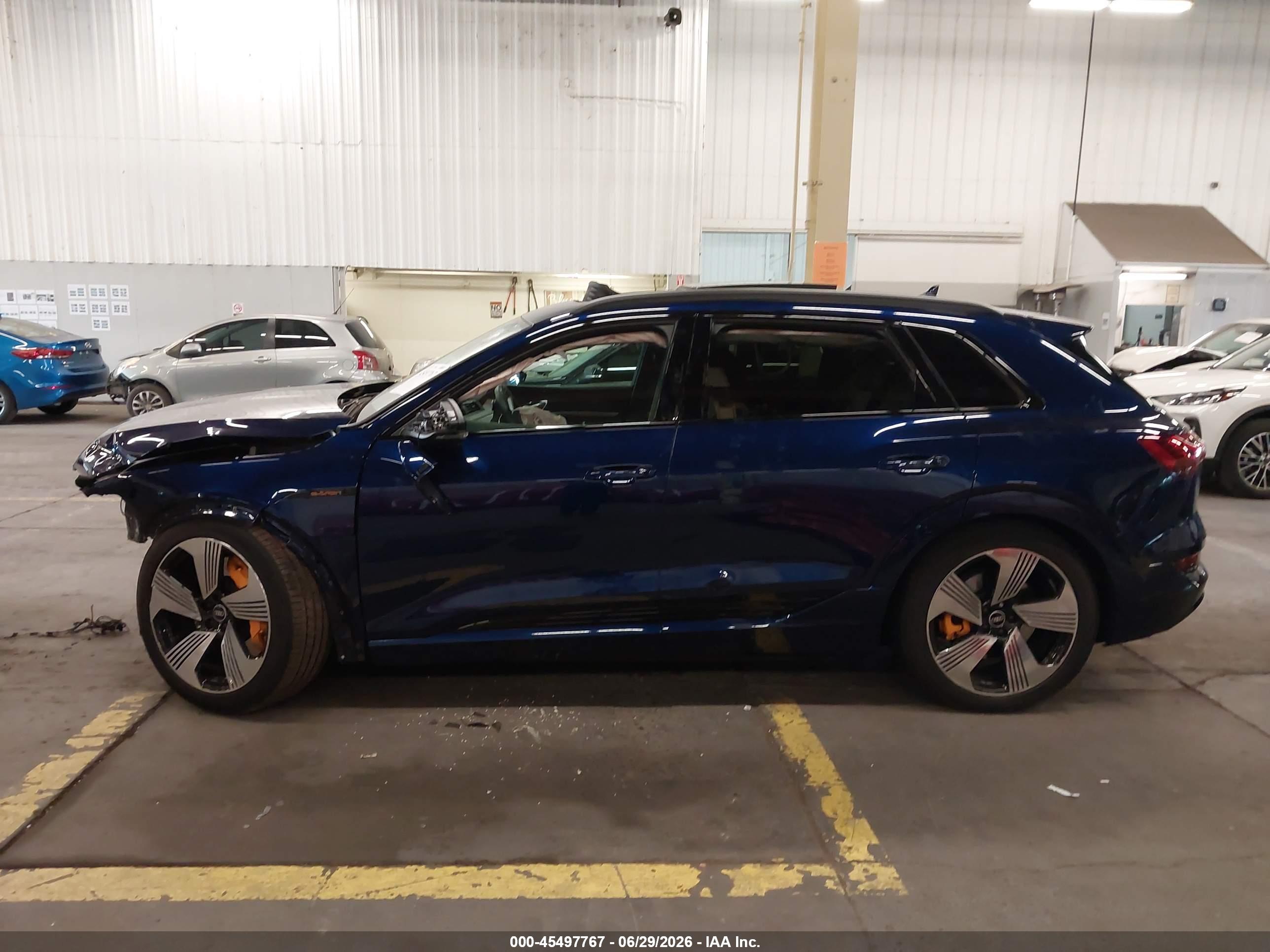 2022 AUDI E-TRON PREMIUM PLUS QUATTRO