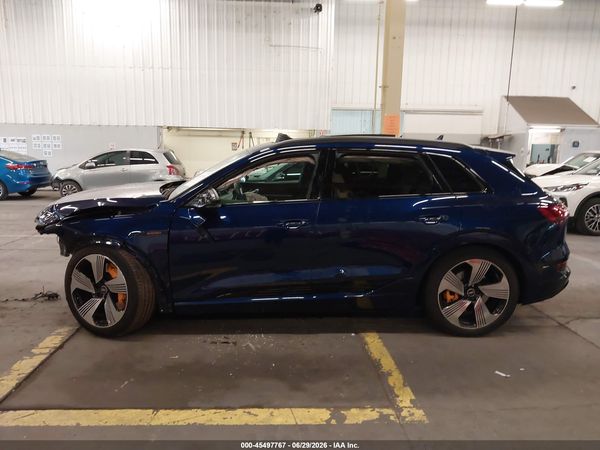 2022 AUDI E-TRON PREMIUM PLUS QUATTRO