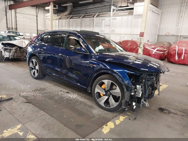 2022 AUDI E-TRON PREMIUM PLUS QUATTRO