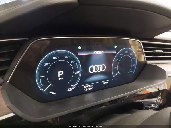 2022 AUDI E-TRON PREMIUM PLUS QUATTRO