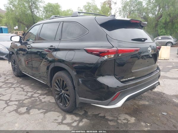 2026 TOYOTA HIGHLANDER XSE