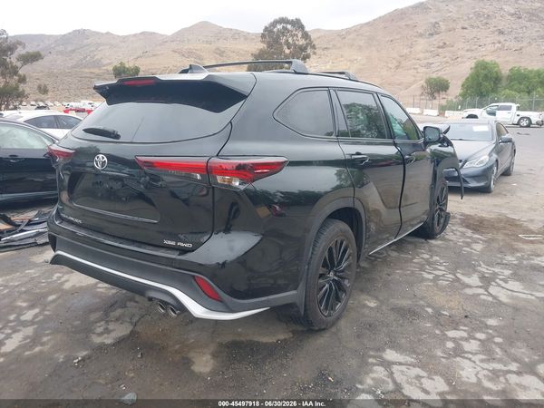 2026 TOYOTA HIGHLANDER XSE